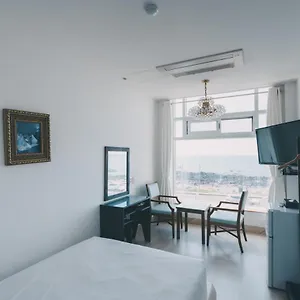 https://hotel-white-house.jejukoreahotels.com