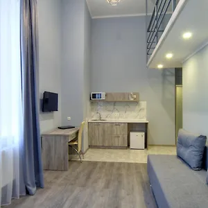 https://grand-apartments.hotels-of-kiev.com